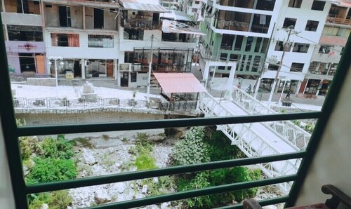 Modo Hostel Resto Bar