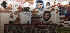 Bar (en la propiedad)