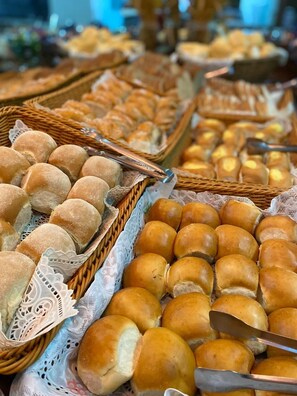 Tägliches inbegriffenes Frühstücksbuffet