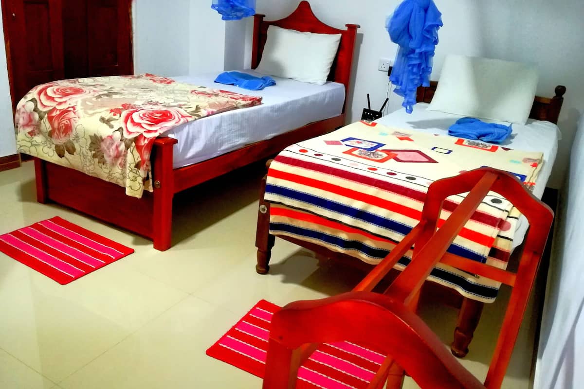 1 habitación, escritorio y wifi gratis
