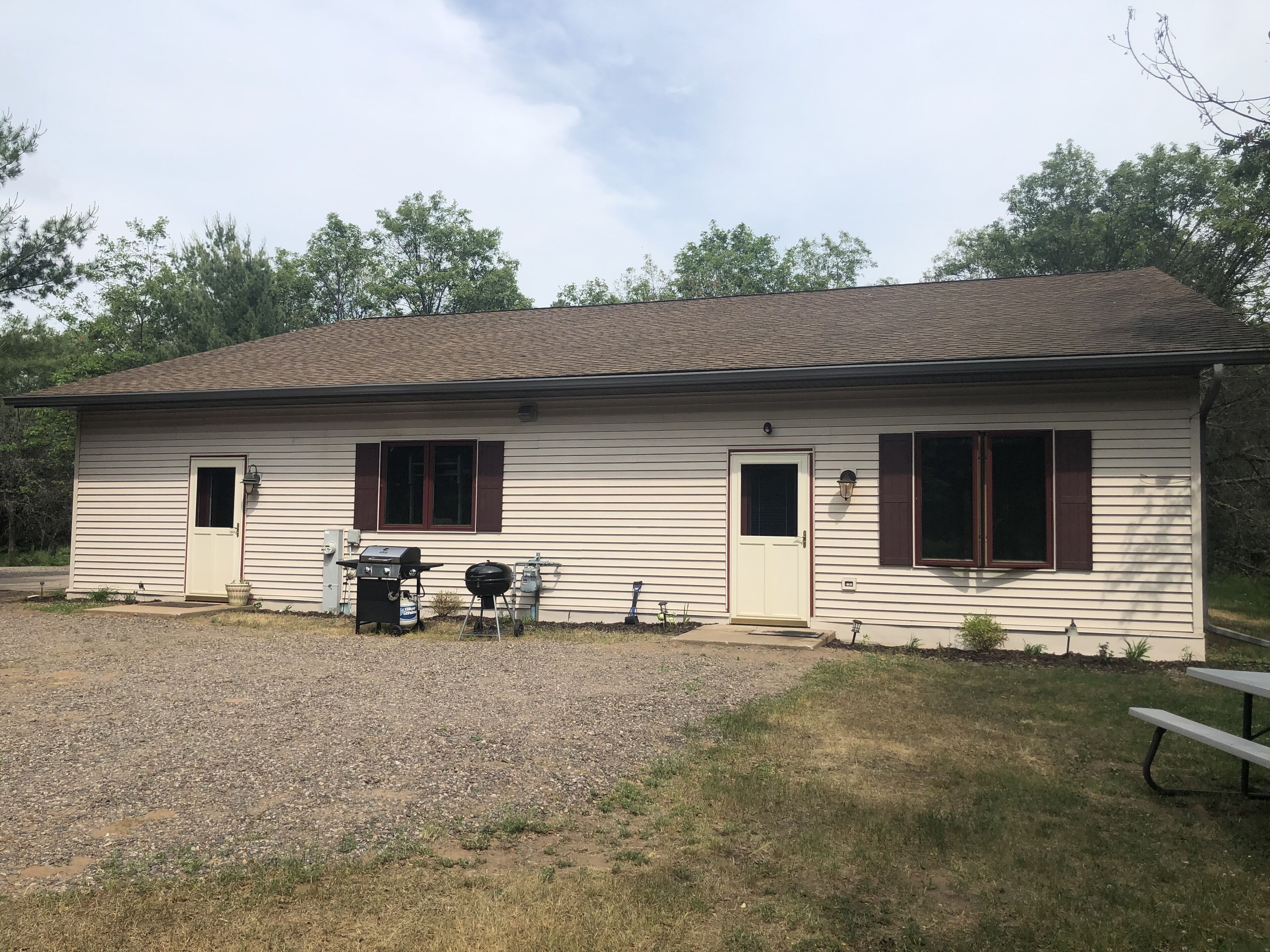 Modern home , Great Retreat Nestled  in the Beautiful Northwoods ...Adventures!<br>