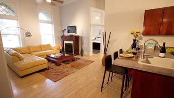 Flat-screen TV, fireplace