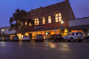 Exterior - Four — King Bed, Historic Downtown Apartment in Nicely Appointed Building on Main Street (Walla Walla)