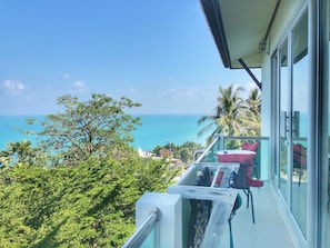 Vista para praia/oceano