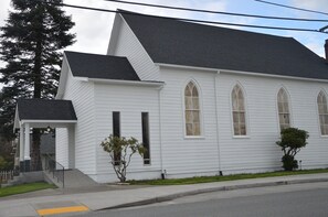 Exterior - Madison Hill Chapel & Event Center (Monroe)