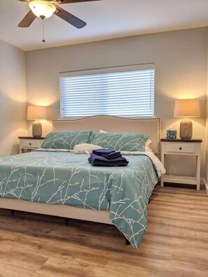 2 bedrooms, iron/ironing board, WiFi, bed sheets