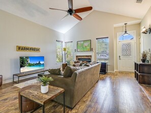 TV, fireplace, stereo