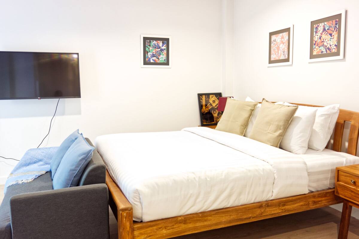 In-room safe, blackout curtains, iron/ironing board, free WiFi