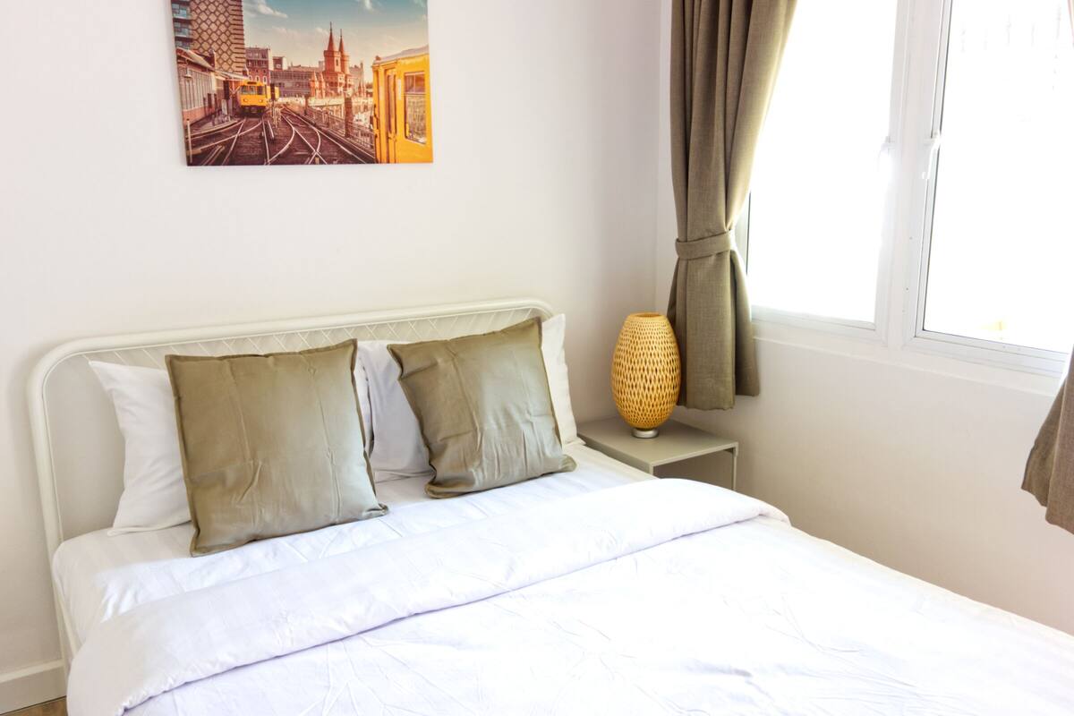 In-room safe, blackout curtains, iron/ironing board, free WiFi