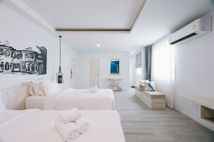 In-room safe, individually decorated, desk, free WiFi