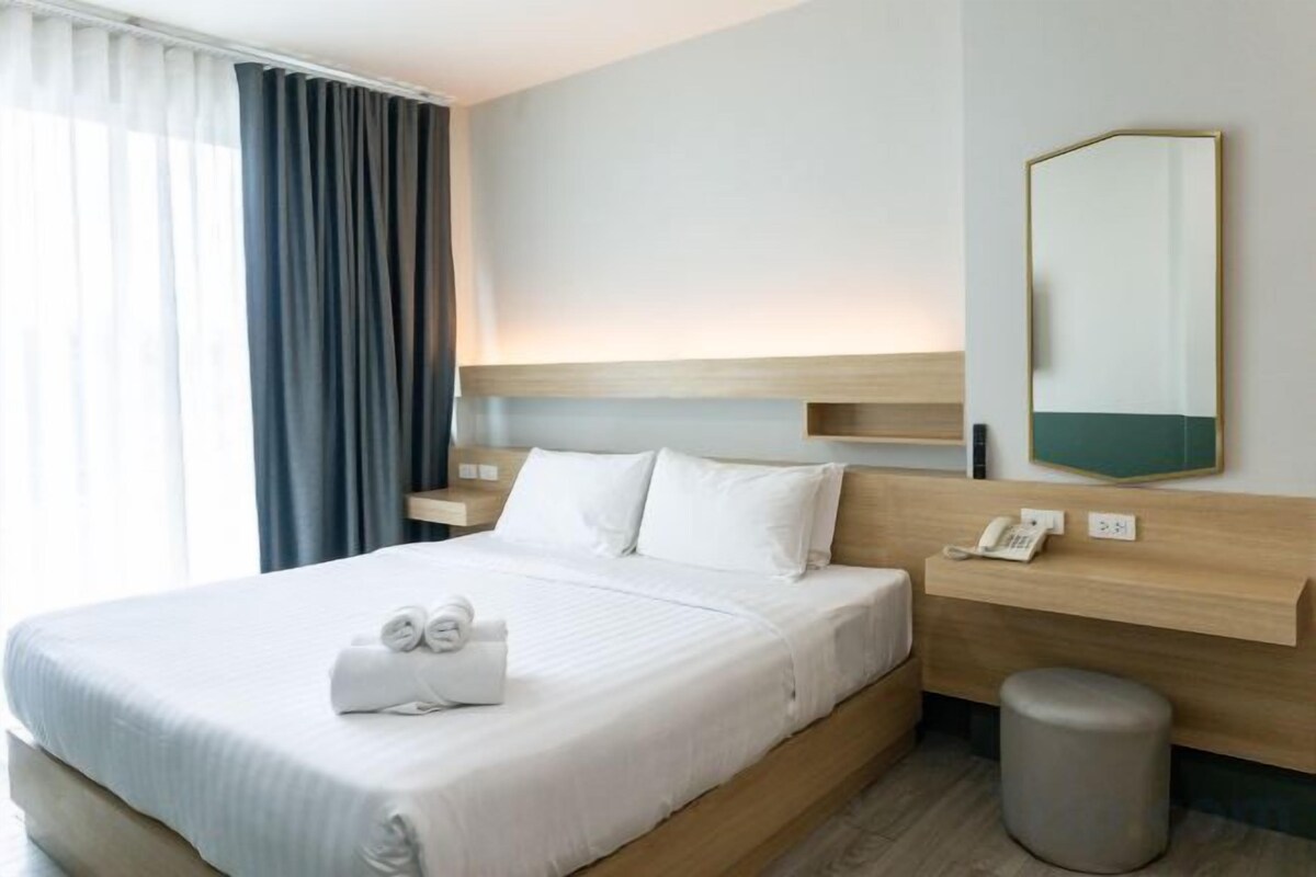 In-room safe, desk, WiFi (free), individually decorated