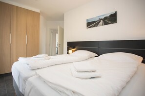 2 bedrooms, internet