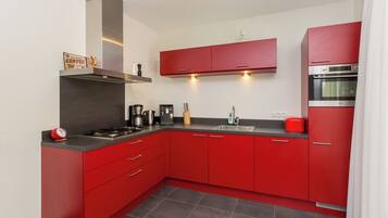 Réfrigérateur, micro-ondes, four, lave-vaisselle