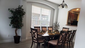 Unclassified image, 3 of 31, button - Stunning 5 Bedroom Home With Pool, Spa & Games Room, Overlooking Conservation Area - 278 (Davenport)
