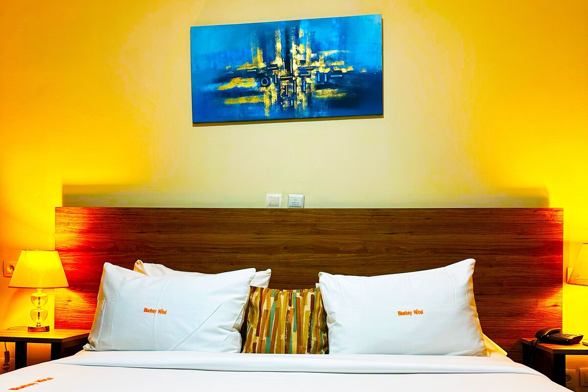 Superior Room | Egyptian cotton sheets, premium bedding, Tempur-Pedic beds
