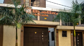 Entrada de la propiedad