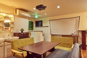 شقة (¥1000/person,pay at property/15th pax) | غرفة المعيشة