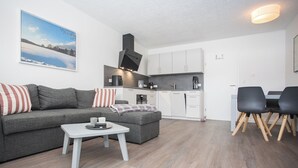 Flat-screen TV - Apartment - Am Roten Kreuz 11 | Züschen (Winterberg)