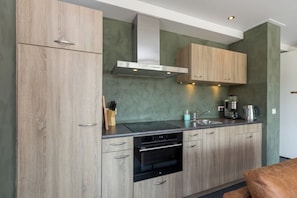 Fridge, microwave, dishwasher, toaster