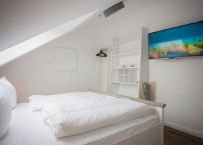 2 bedrooms, Internet
