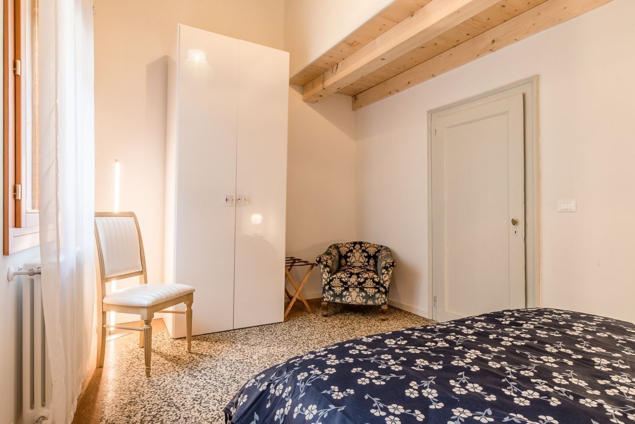 3 bedrooms, iron/ironing board, Internet