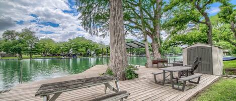 House, 3 Bedrooms | Property grounds