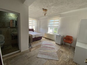 Studio Standard | Décor unique, ameublement unique, bureau