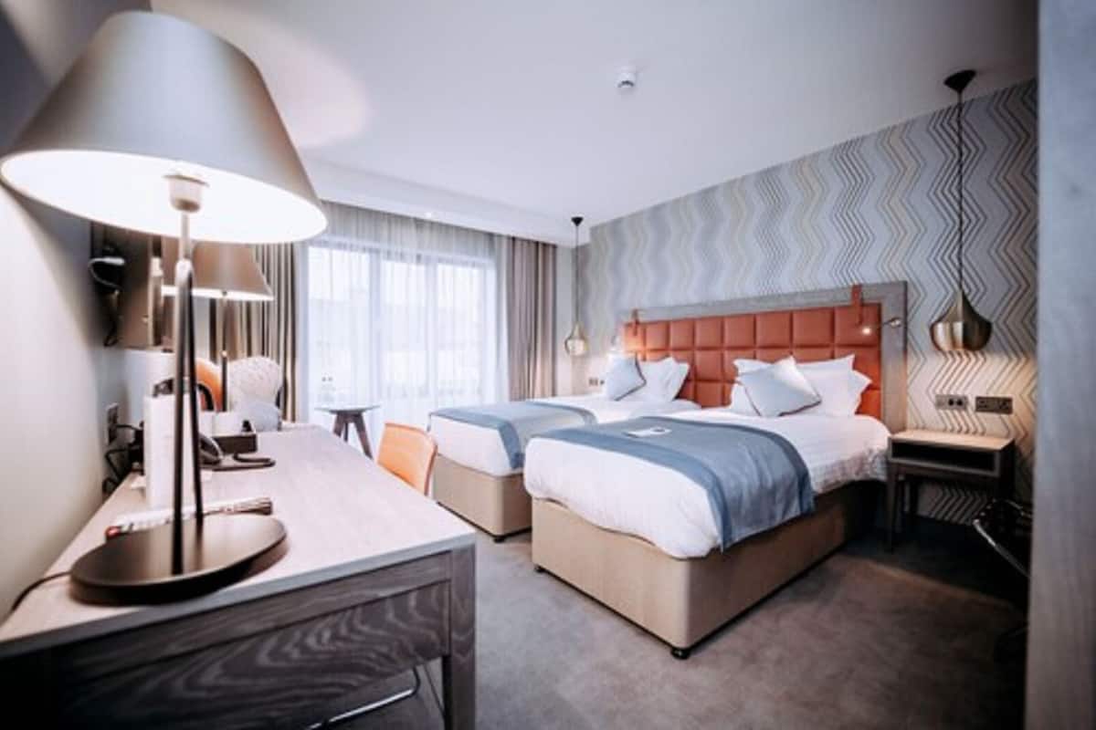 Classic Twin Room | Hypo-allergenic bedding, desk, blackout drapes, soundproofing