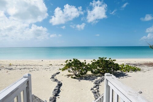 Private Beach Front Cottage