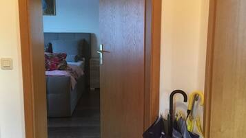 1 habitación y caja de seguridad en la habitación