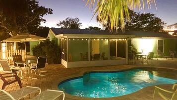 Outdoor pool, a heated pool