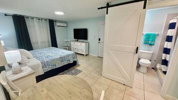 1 Schlafzimmer, Schreibtisch, WLAN, Bettwäsche