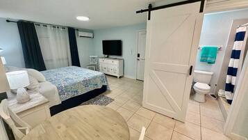 1 chambre, fer et planche Ă repasser, Wi-Fi, draps fournis