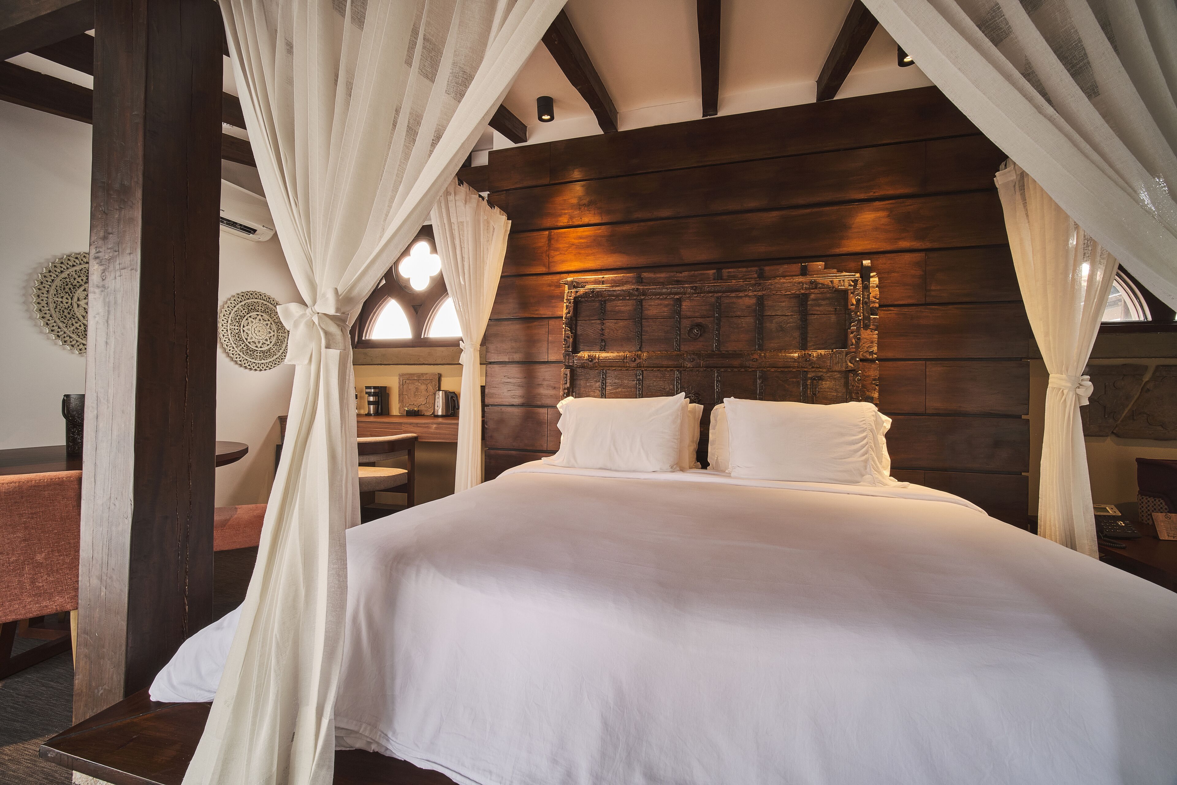 nispero suite | 1 bedroom, premium bedding, down duvets, minibar