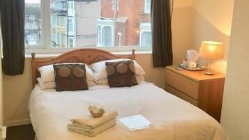 1 habitación, decoración personalizada y muebles diferentes