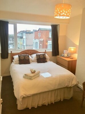 Habitación Confort doble | Decoración individual y mobiliario individual