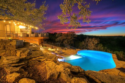  Luxury Hill Country Villa w/Pool-Hot-tub-Views