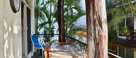 Departamento Confort, 2 habitaciones | Balcón