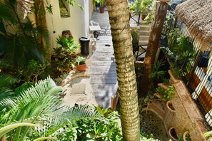 Comfort Apartment, 2 Bedrooms | Garden view