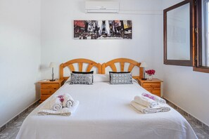 2 bedrooms, free WiFi, bed sheets