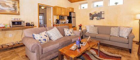 Smart-TV, Kamin, DVD-Player