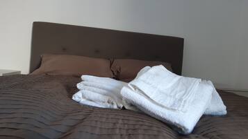 1 Schlafzimmer, Bügeleisen/Bügelbrett, kostenloses WLAN, Bettwäsche