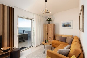 تلفزيون، مدفأة، تنس طاولة