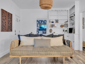 3 chambres, coffre-fort, bureau, fer et planche à repasser