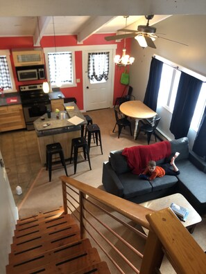 TV, fireplace - FUN & COZY CONDO IN BIG SKY MEADOW VILLAGE (Big Sky)