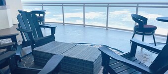 Fabulous direct ocean front with private balcony & steps to the beach