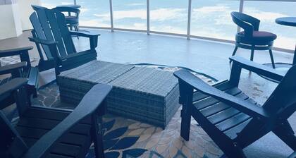 Fabulous direct ocean front with private balcony & steps to the beach