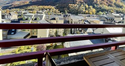 STUDIO, A PROXIMITE DES COMMERCES ET DES TELECABINES DU LYS