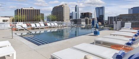 Ulkouima-allas, lämmitetty uima-allas