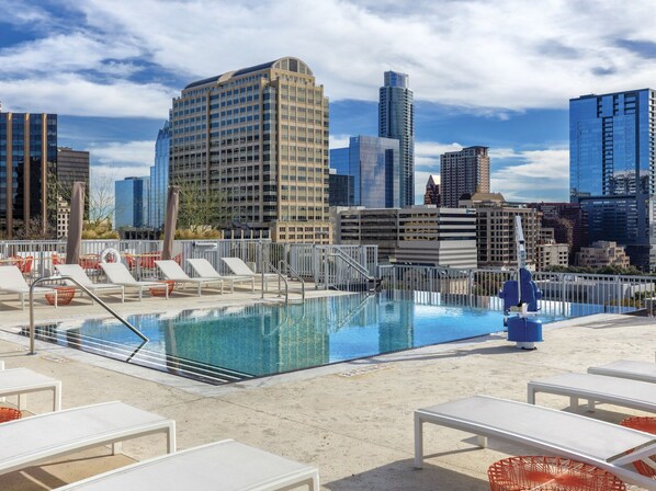 Piscine extérieure, piscine chauffée